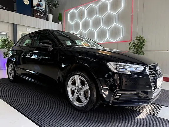 Audi A3 2018 photo 3