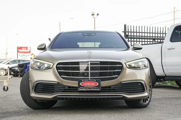 Mercedes-Benz S-Class 2023 photo 3