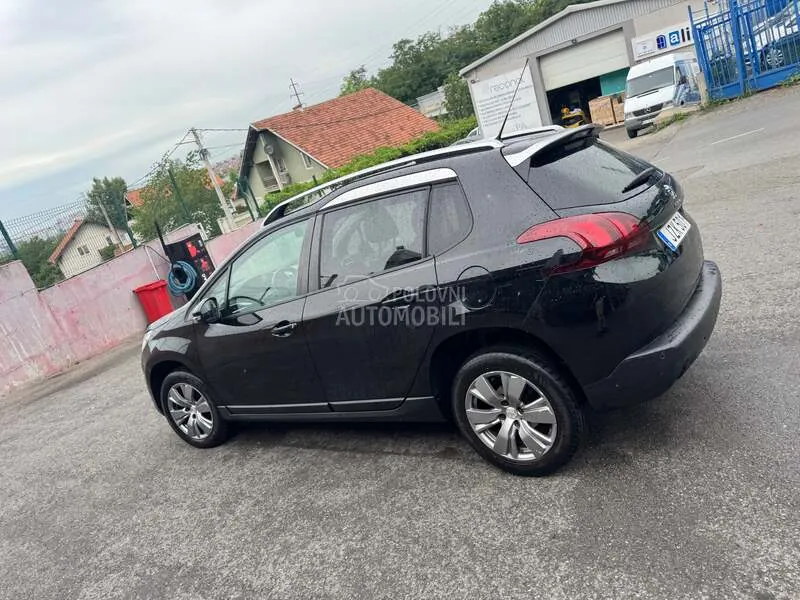 Peugeot 2008 2017 photo 4