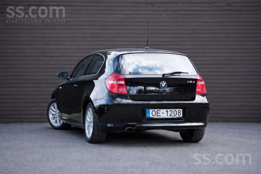 BMW 118 2009 photo 4