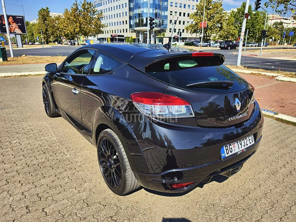Renault Megane 2010 photo 3