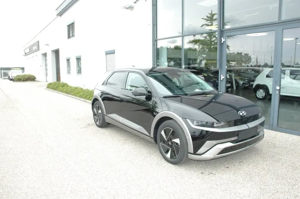 Hyundai Ioniq 5 2026 photo 3