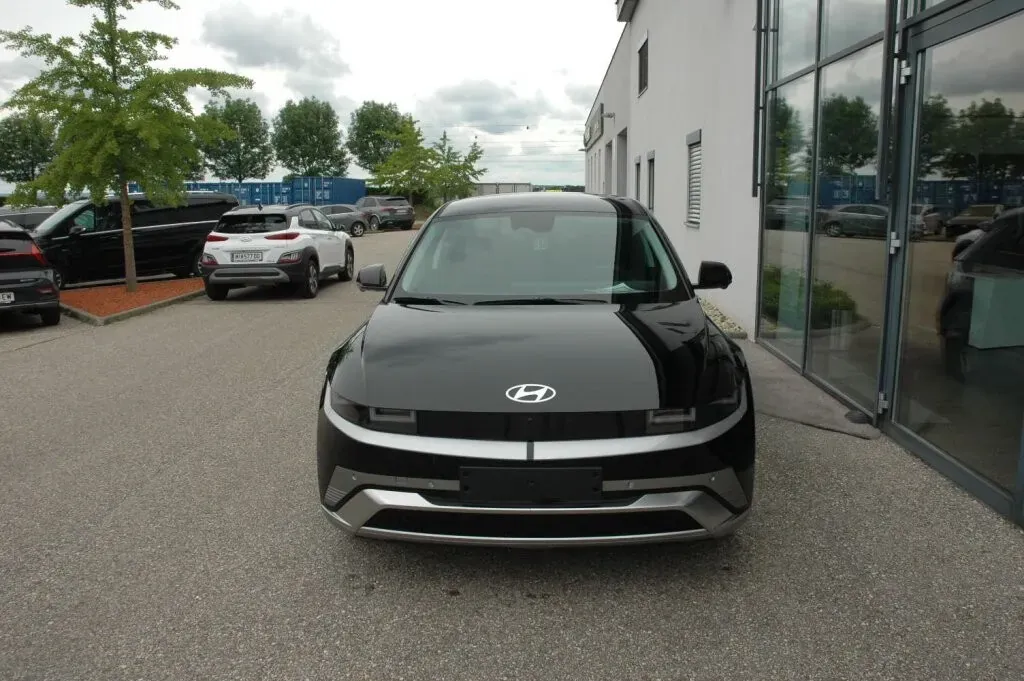 Hyundai Ioniq 5 2026 photo 2