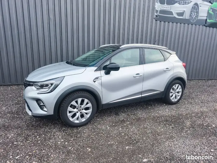 Renault Captur 2020 photo 2
