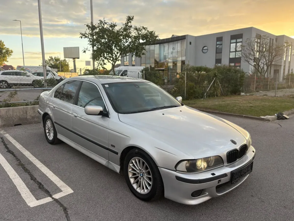 BMW 5 Series 2003 photo 3