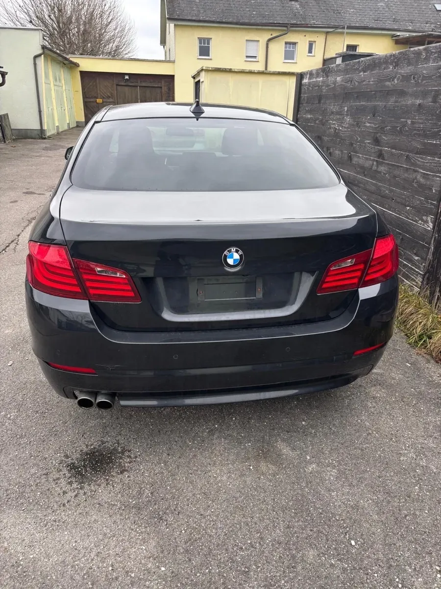 BMW 5 Series 2012 photo 3
