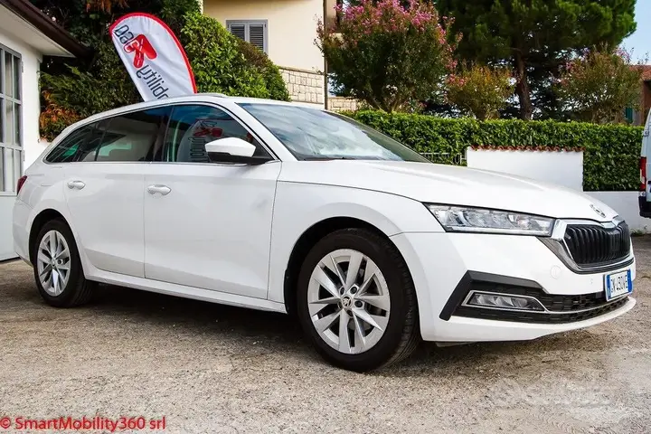 Skoda Octavia 2023 photo 3