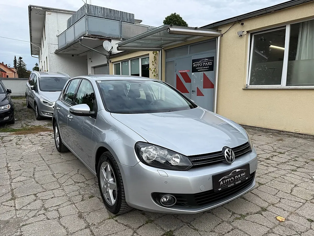 Volkswagen Golf 2011 photo 3