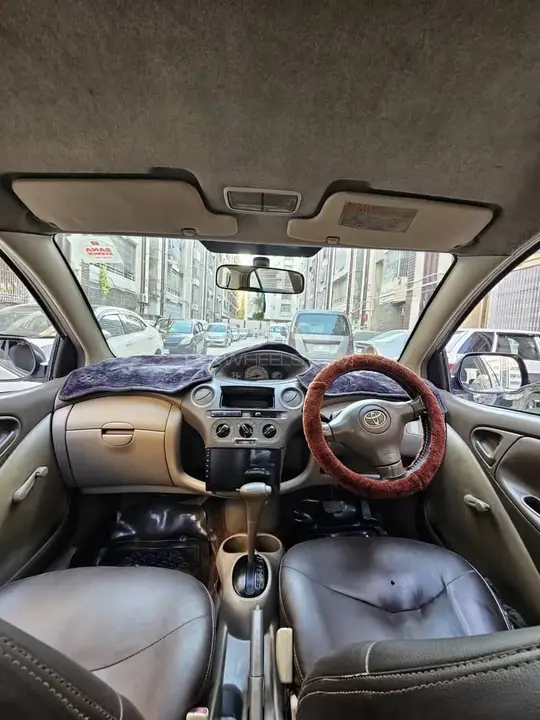 Toyota Platz