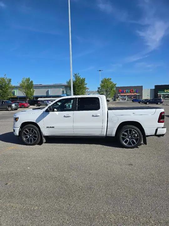 Ram 1500 Sport 2021 photo 2