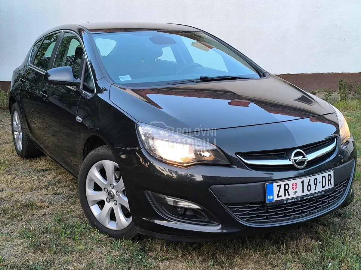 Opel Astra J