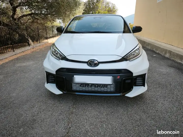 Toyota Yaris 2026 photo 3