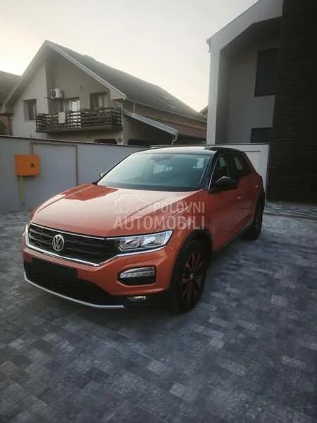 Volkswagen T-Roc 2017 photo 2