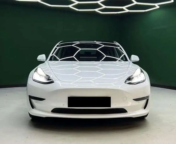 Tesla Model 3 2019 photo 3