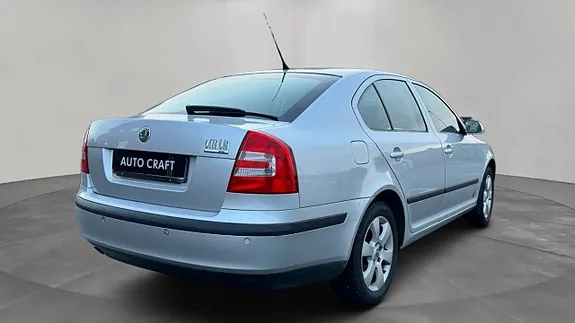 Skoda Octavia 2008 photo 5