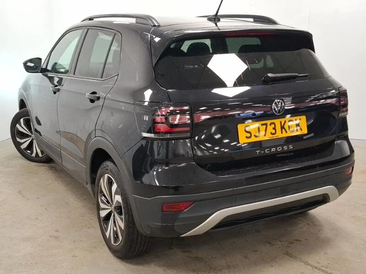 Volkswagen T-Cross 2023 photo 2