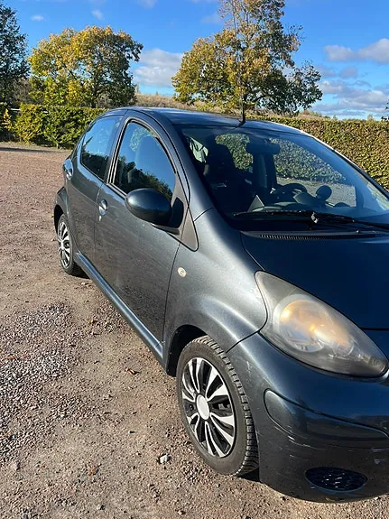 Toyota Aygo 2010 photo 2