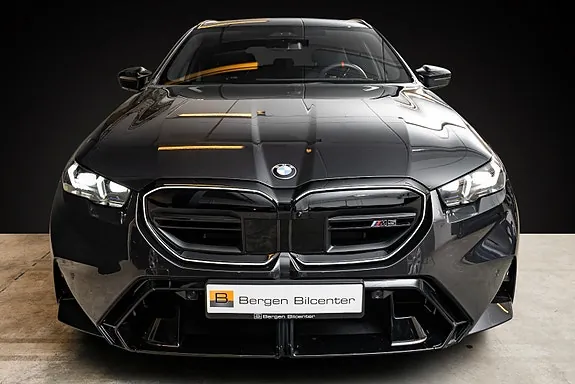 BMW M5 2025 photo 2