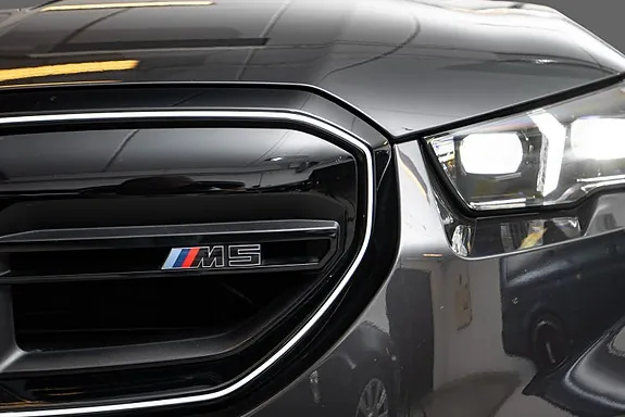 BMW M5 2025 photo 3