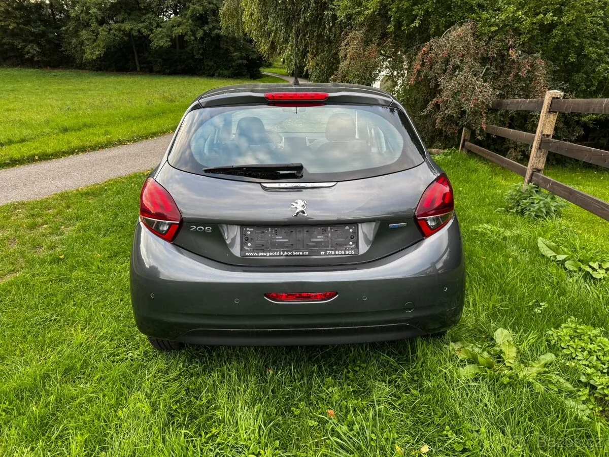 Peugeot 208 2016 photo 4