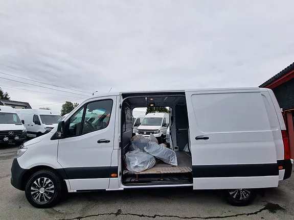 Mercedes-Benz Sprinter 2021 photo 3