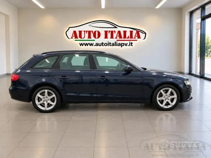 Audi A4 2010 photo 4
