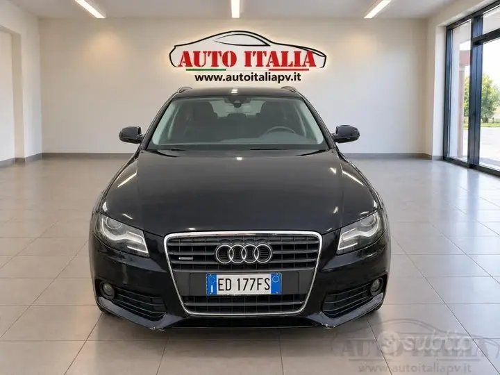 Audi A4 2010 photo 2