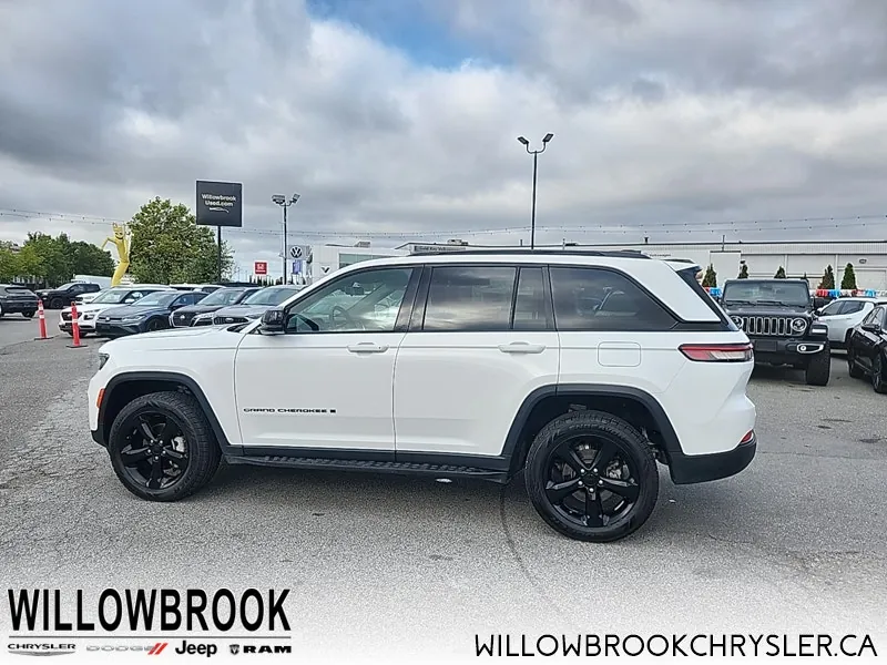 Jeep Grand Cherokee 2024 photo 4