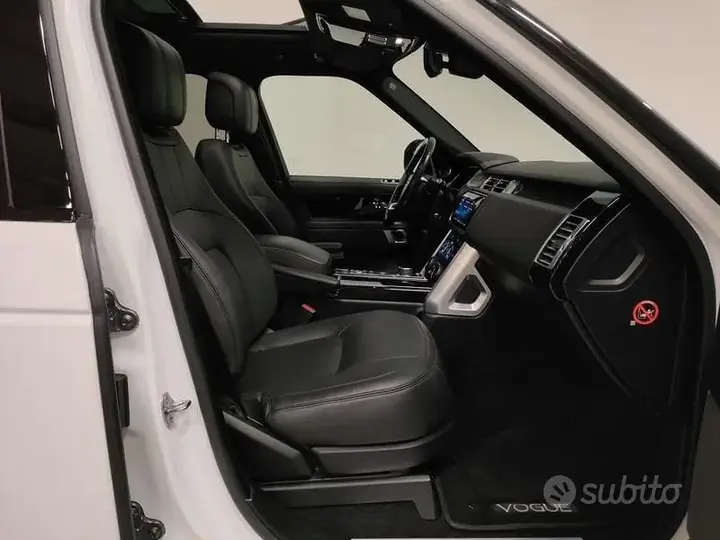 Land Rover Range Rover 2018 photo 3