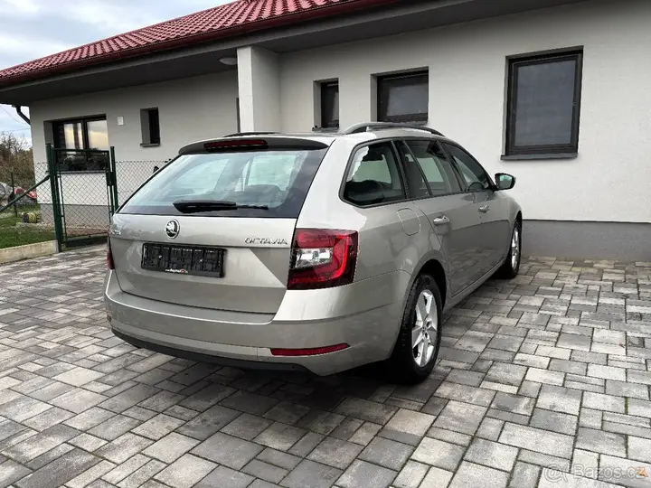 Skoda Octavia Combi 2017 photo 4