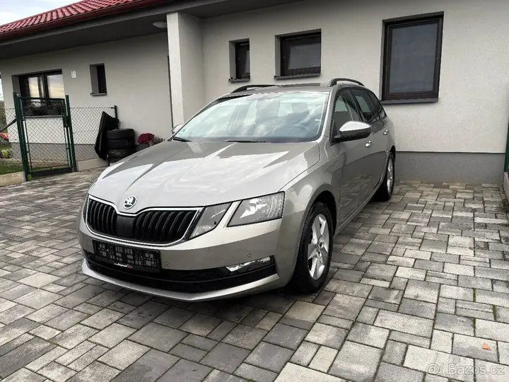 Skoda Octavia Combi 2017 photo 2