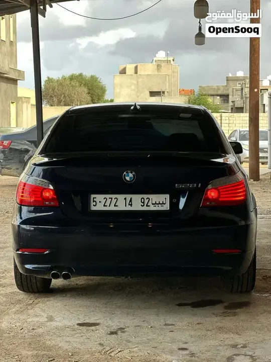 BMW 5 Series 2009 photo 2