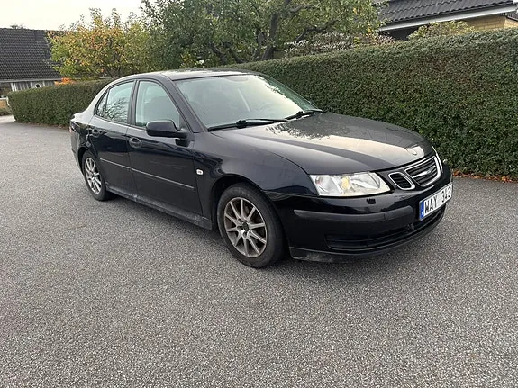 Saab 9-3 2004 photo 2