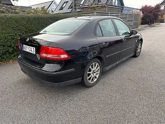Saab 9-3 2004 photo 3