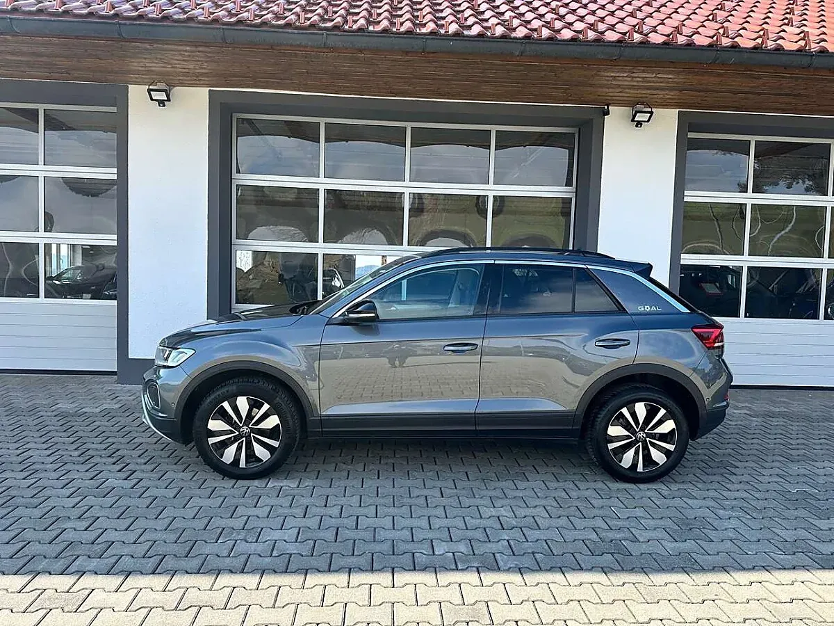 Volkswagen T-Roc 2025 photo 2