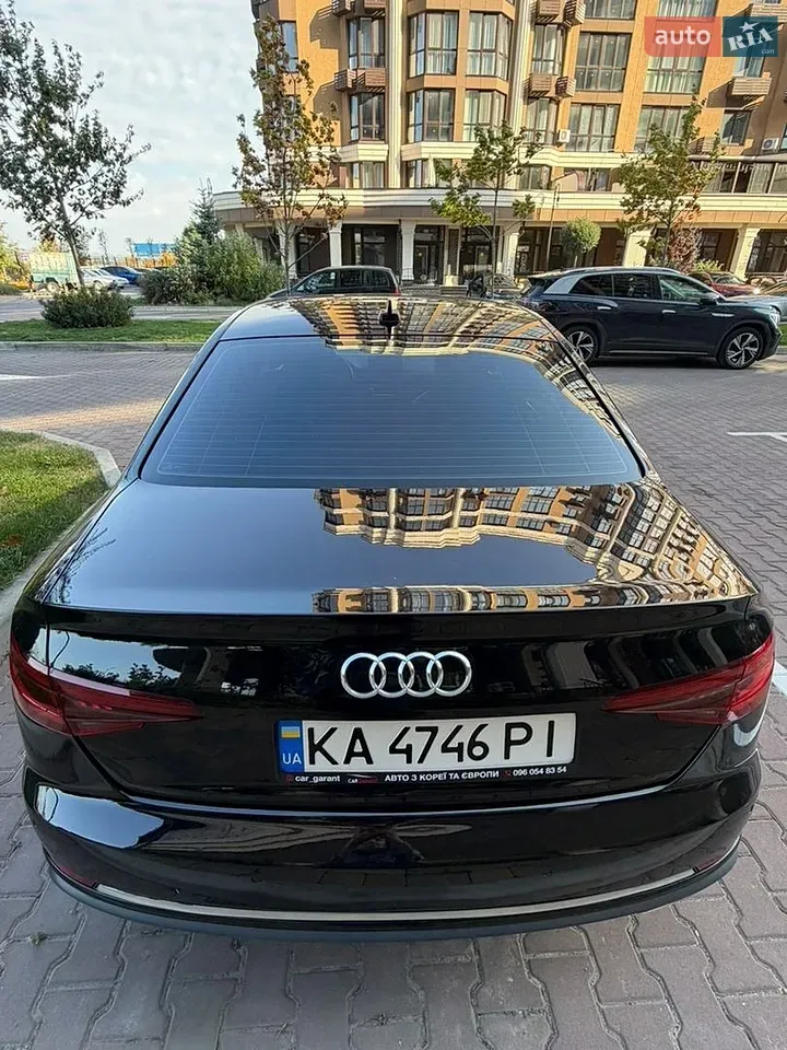 Audi A4 2019 photo 3