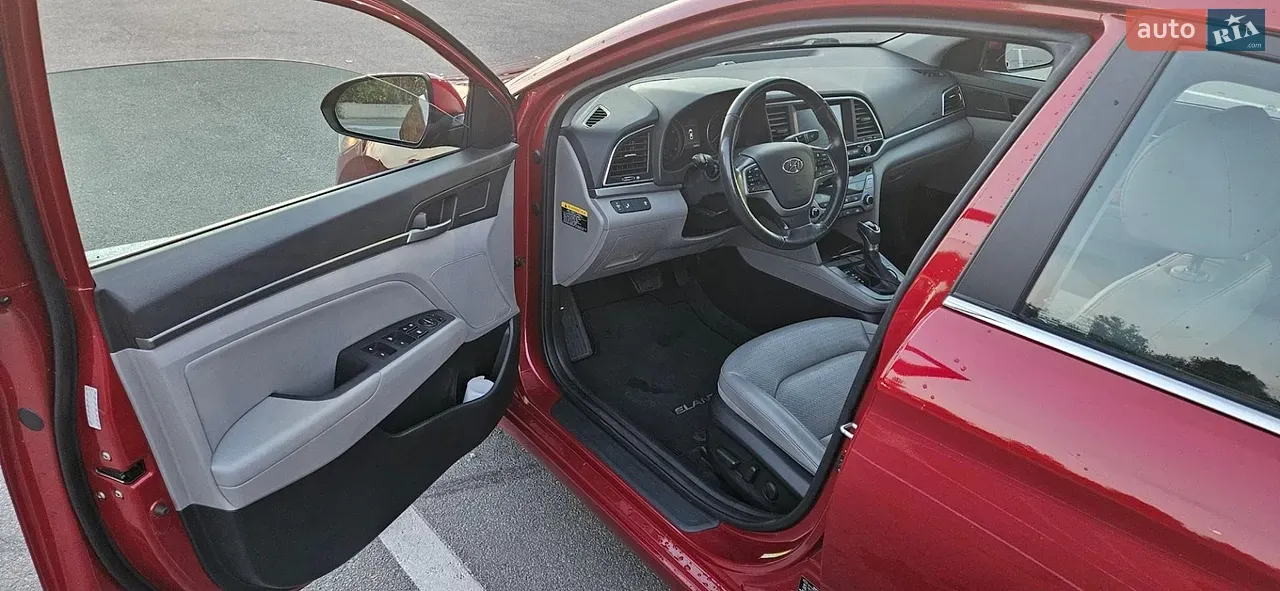Hyundai Elantra 2017 photo 3