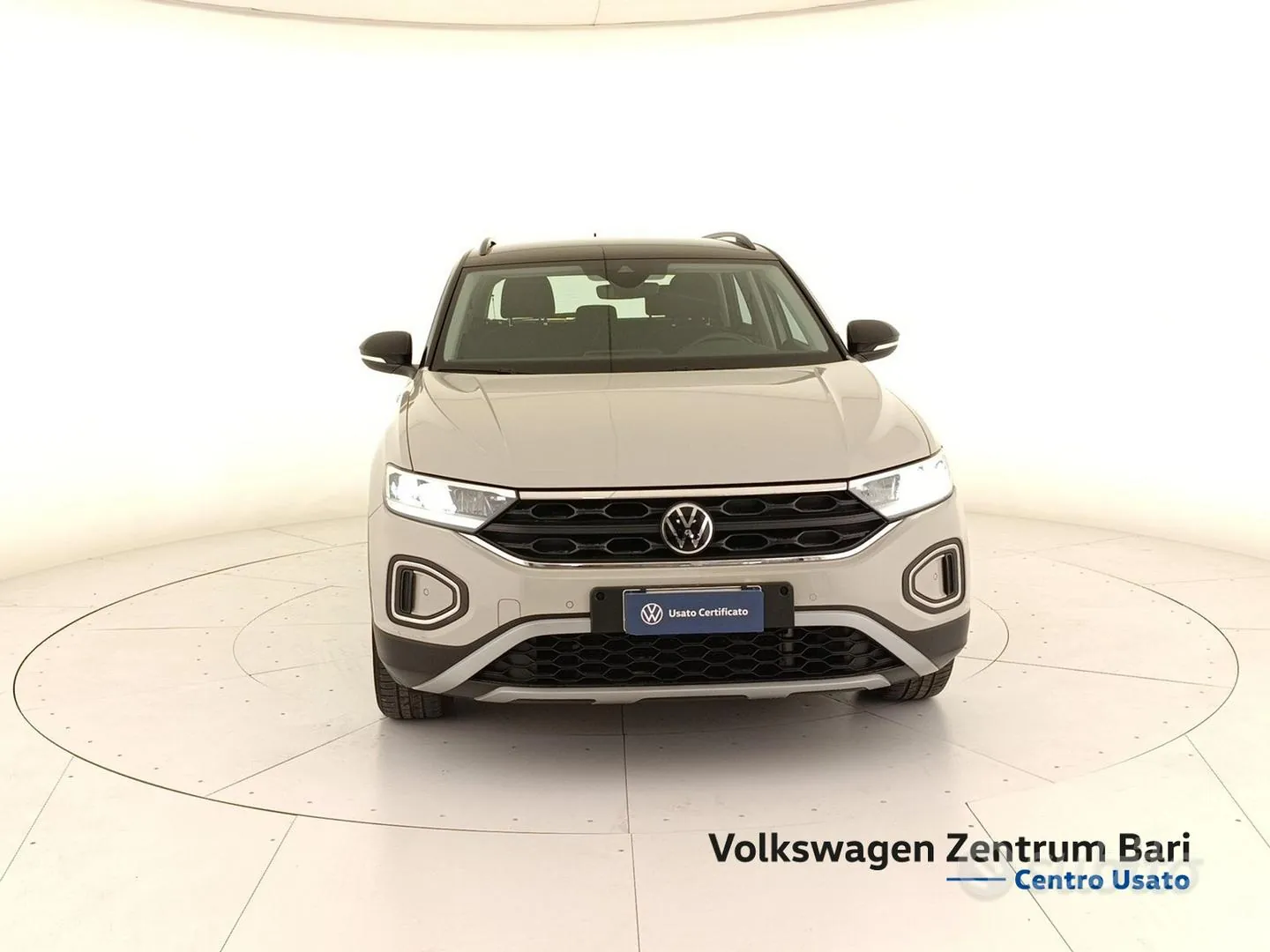 Volkswagen T-Roc 2023 photo 3