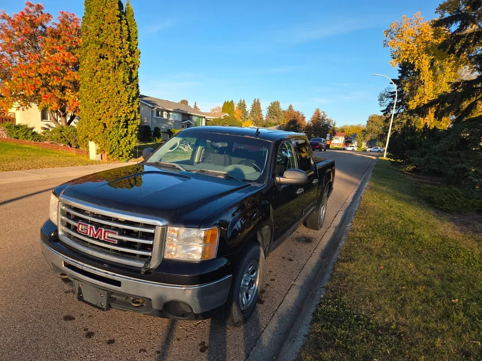 GMC Sierra 1500 2013 photo 2