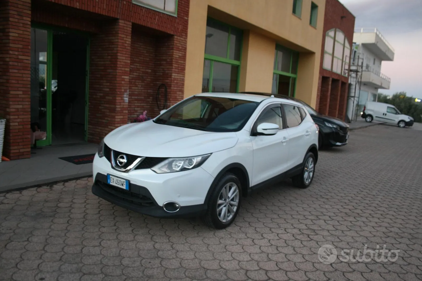 Nissan Qashqai 2014 photo 2