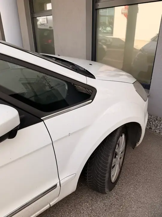 Ford Galaxy 2016 photo 2