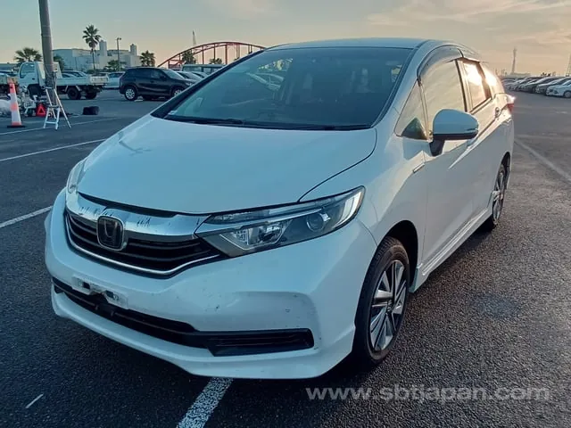 Honda Shuttle Hybrid 2021 photo 2