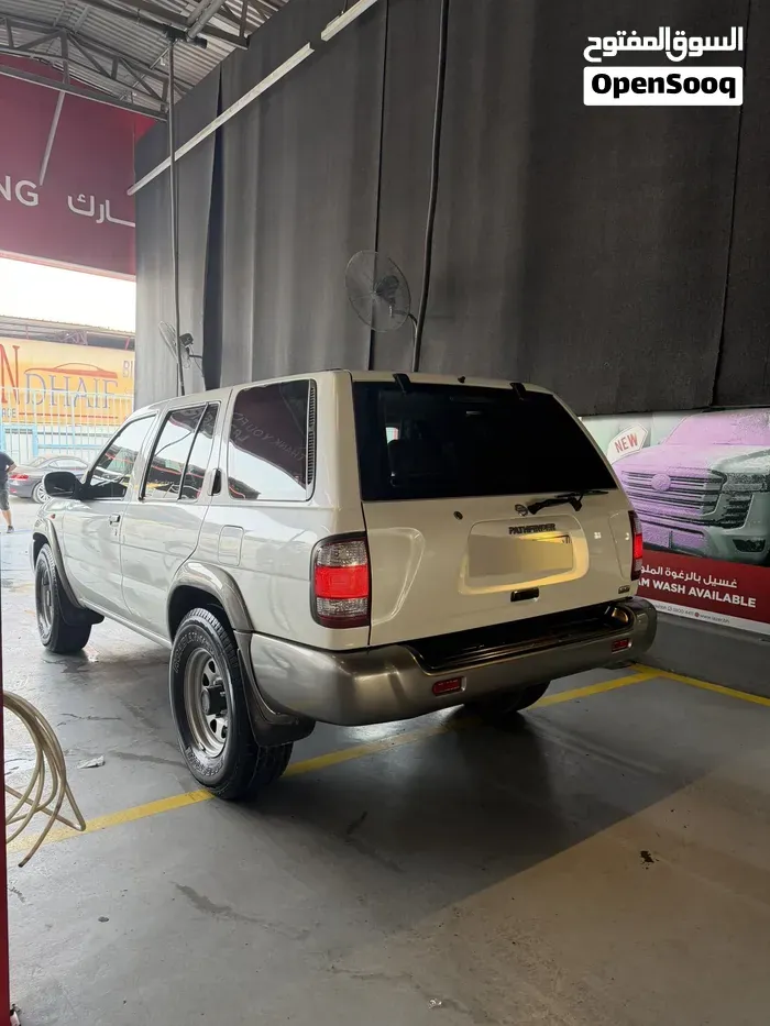 Nissan Pathfinder 2003 photo 2
