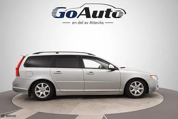 Volvo V70 2011 photo 2