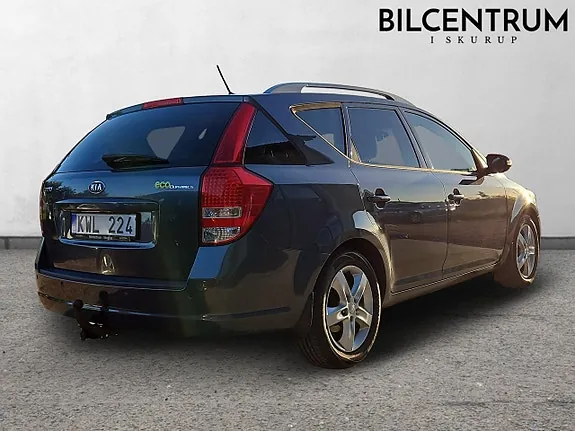 Kia Ceed 2010 photo 3