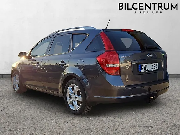Kia Ceed 2010 photo 4