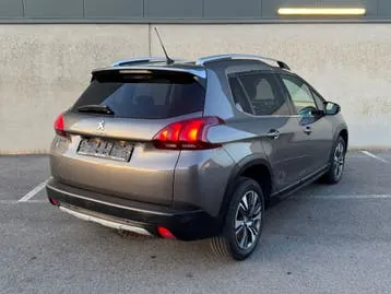 Peugeot 2008 2019 photo 3