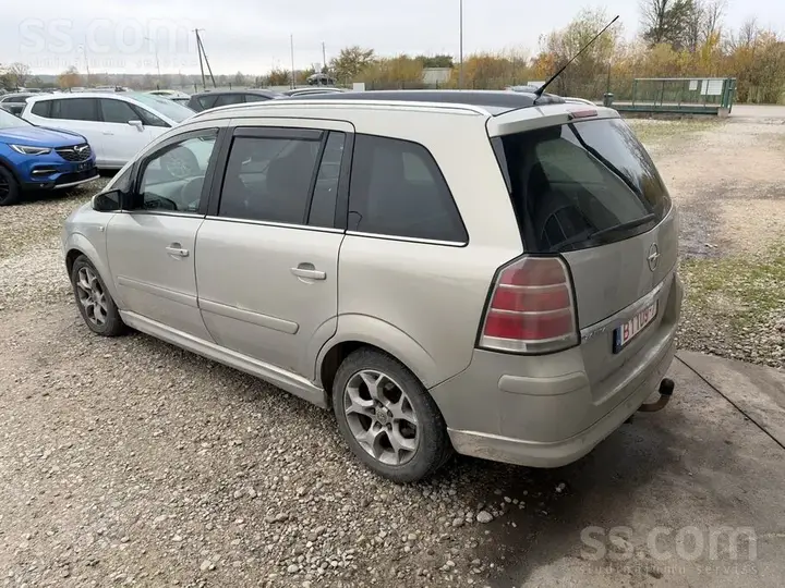Opel Zafira 2008 photo 4