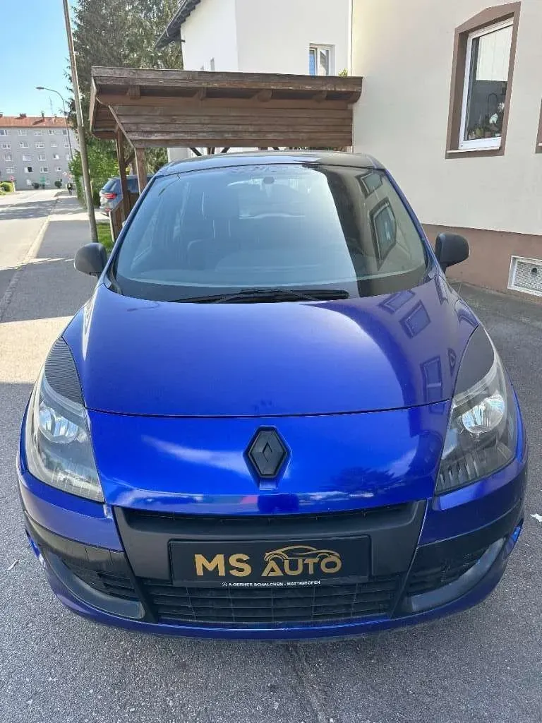 Renault Grand Scenic 2011 photo 2