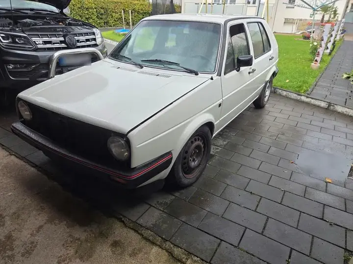 Volkswagen Golf 2